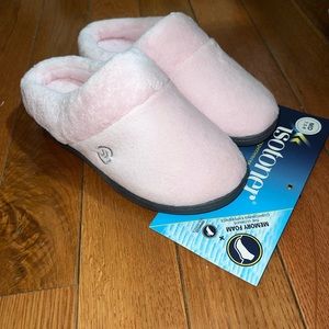 Isotoner Mixed Microterry Hoodback Clog Slippers